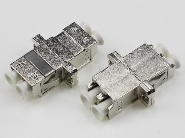 LC SM 双工 金属 有耳光纤适配器