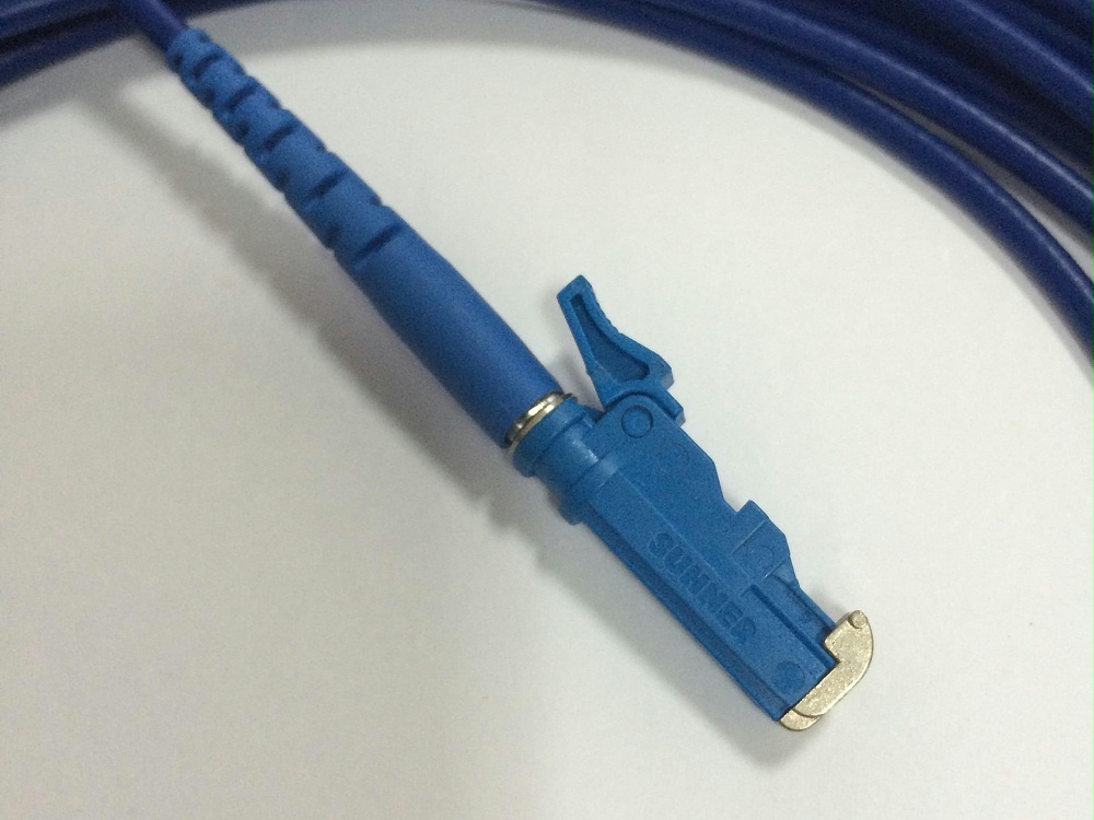 E2000/UPC 铠装跳线，光纤跳线