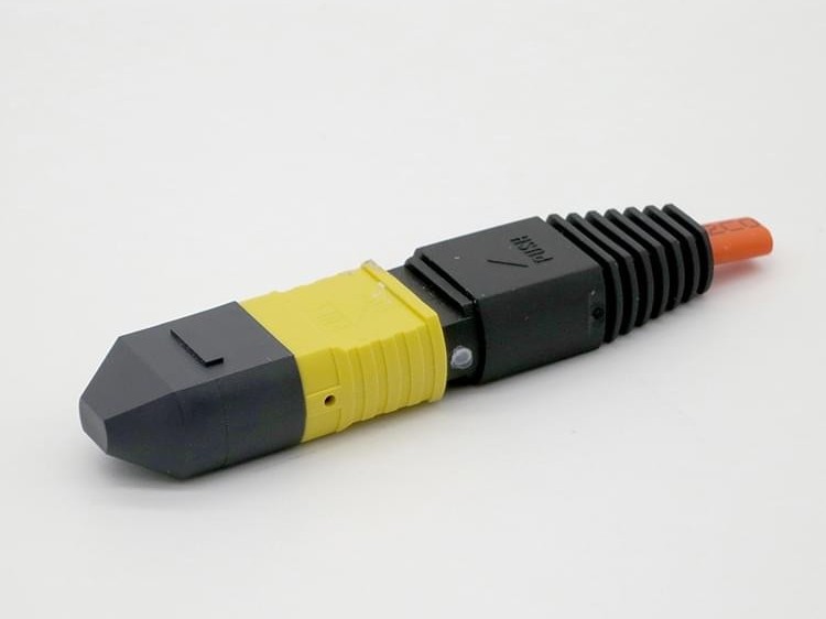 MPO 扁缆光纤连接器