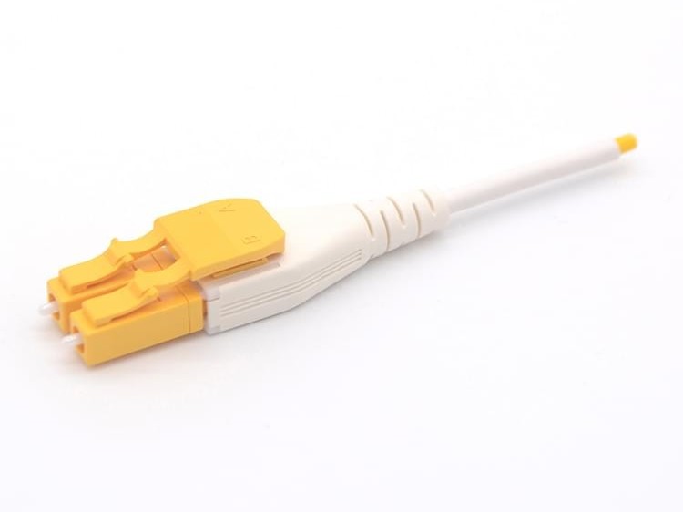 LC V4 uniboot 光纤连接器