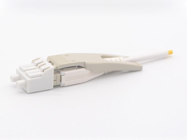 LC 双联 带拉杆光纤连接器
