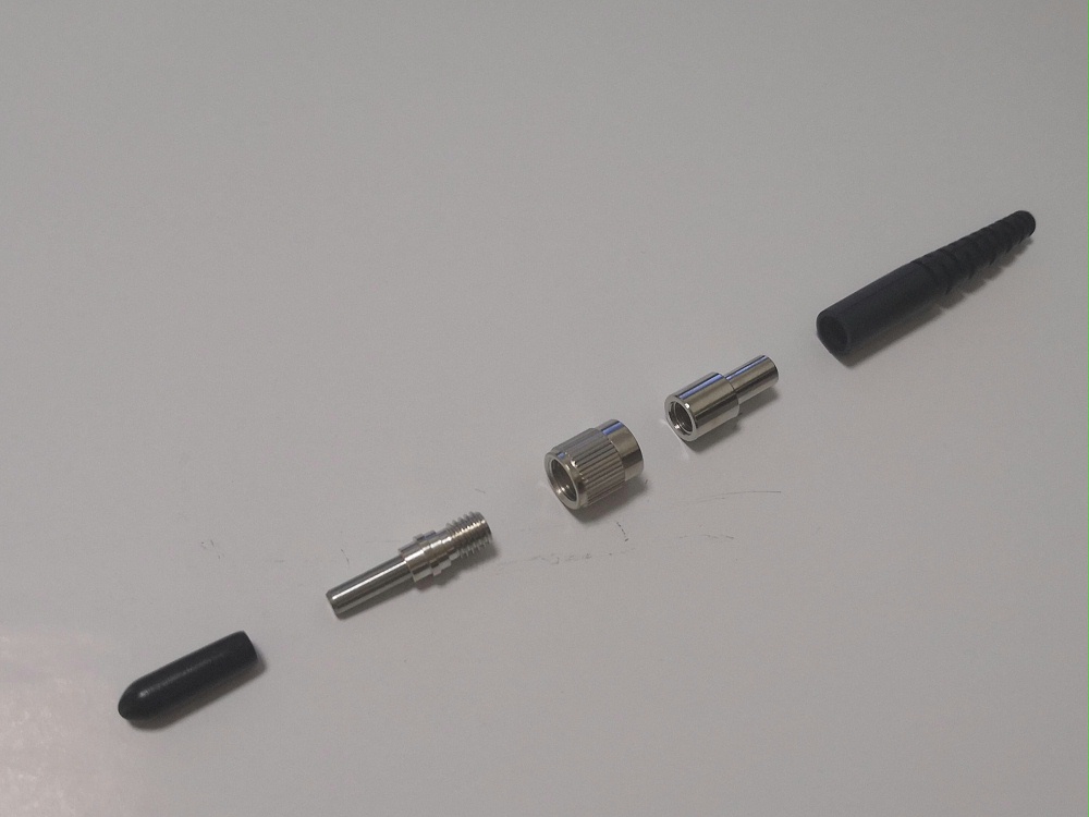 SMA905 3.0mm 金属尾套 光纤连接器